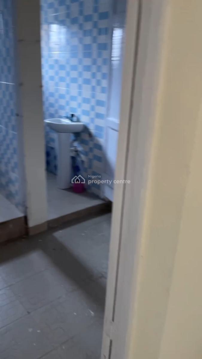 Renovated 3 Bedrooms, Up Flat with 2 Toilets and 2 Bathrooms, Police Station Axis, Ifako, Gbagada, Lagos, Flat / Apartment for Rent