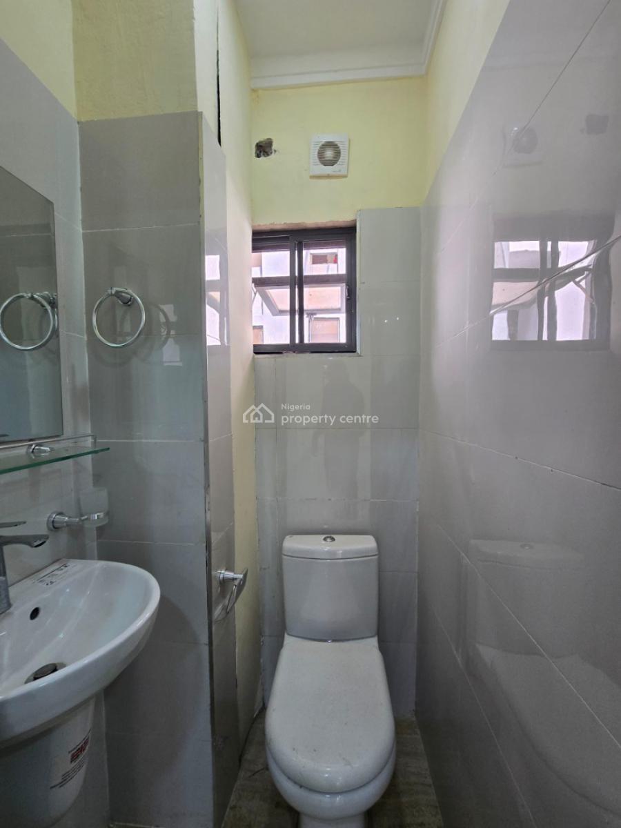 Brand New and Serviced with 24/7 Power Supply 2 Bedroom En-suite Flat, Victoria Island (vi), Lagos, Flat / Apartment for Rent