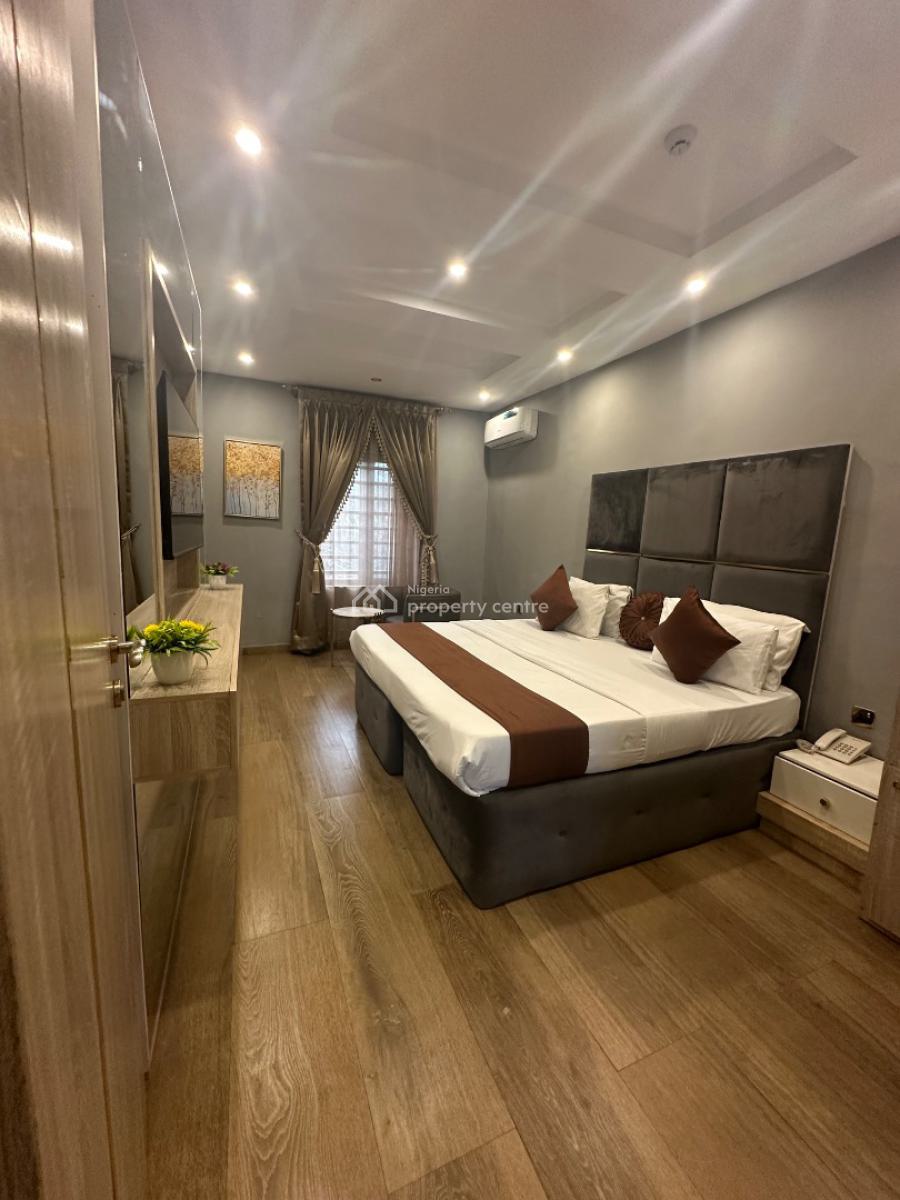 Nice 2 Bedroom  Apartment, Ikeja Gra, Ikeja, Lagos, Flat / Apartment Short Let