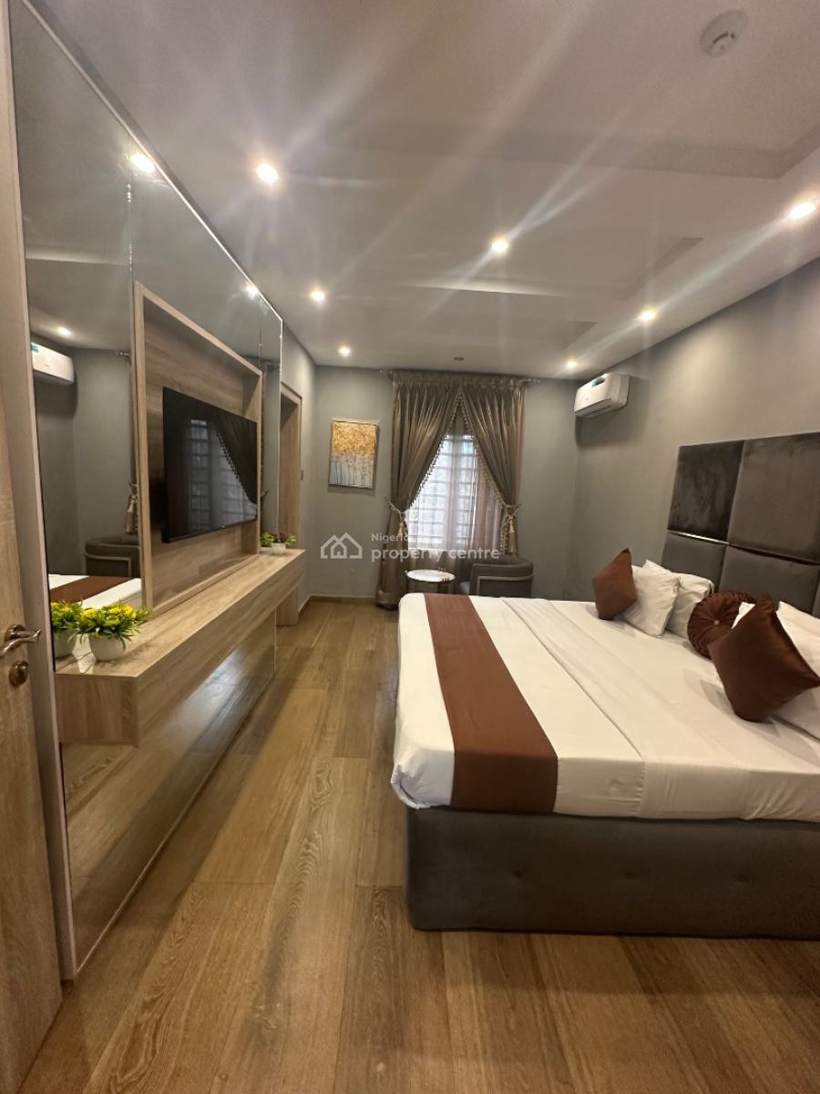 Nice 2 Bedroom  Apartment, Ikeja Gra, Ikeja, Lagos, Flat / Apartment Short Let