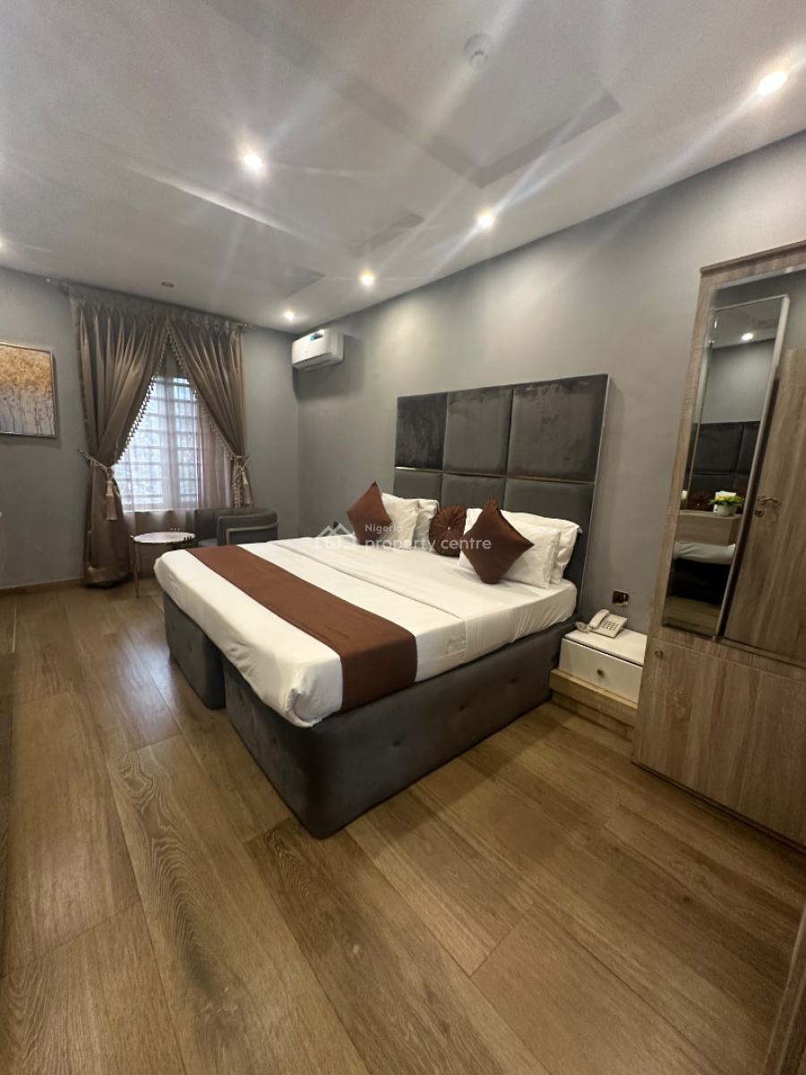 Nice 2 Bedroom  Apartment, Ikeja Gra, Ikeja, Lagos, Flat / Apartment Short Let