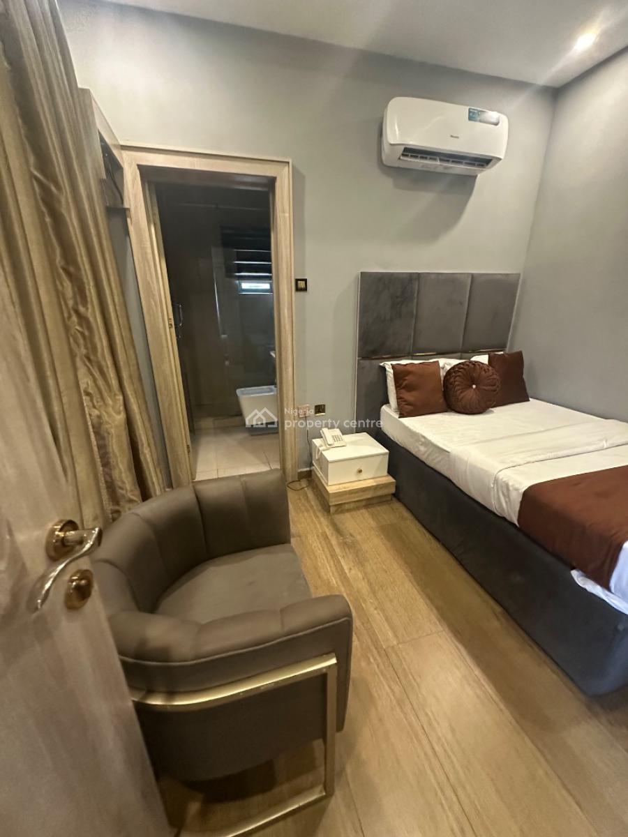 Nice 2 Bedroom  Apartment, Ikeja Gra, Ikeja, Lagos, Flat / Apartment Short Let