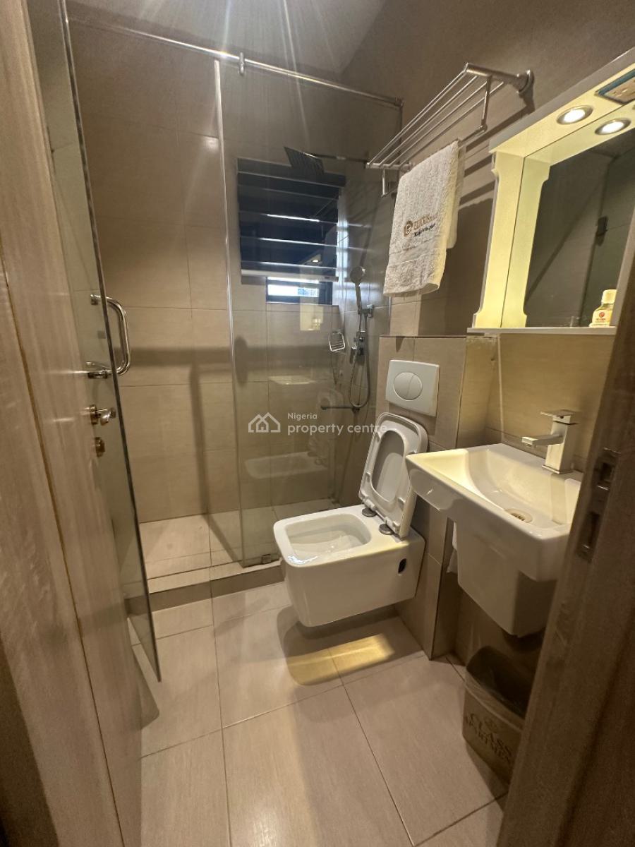 Nice 2 Bedroom  Apartment, Ikeja Gra, Ikeja, Lagos, Flat / Apartment Short Let
