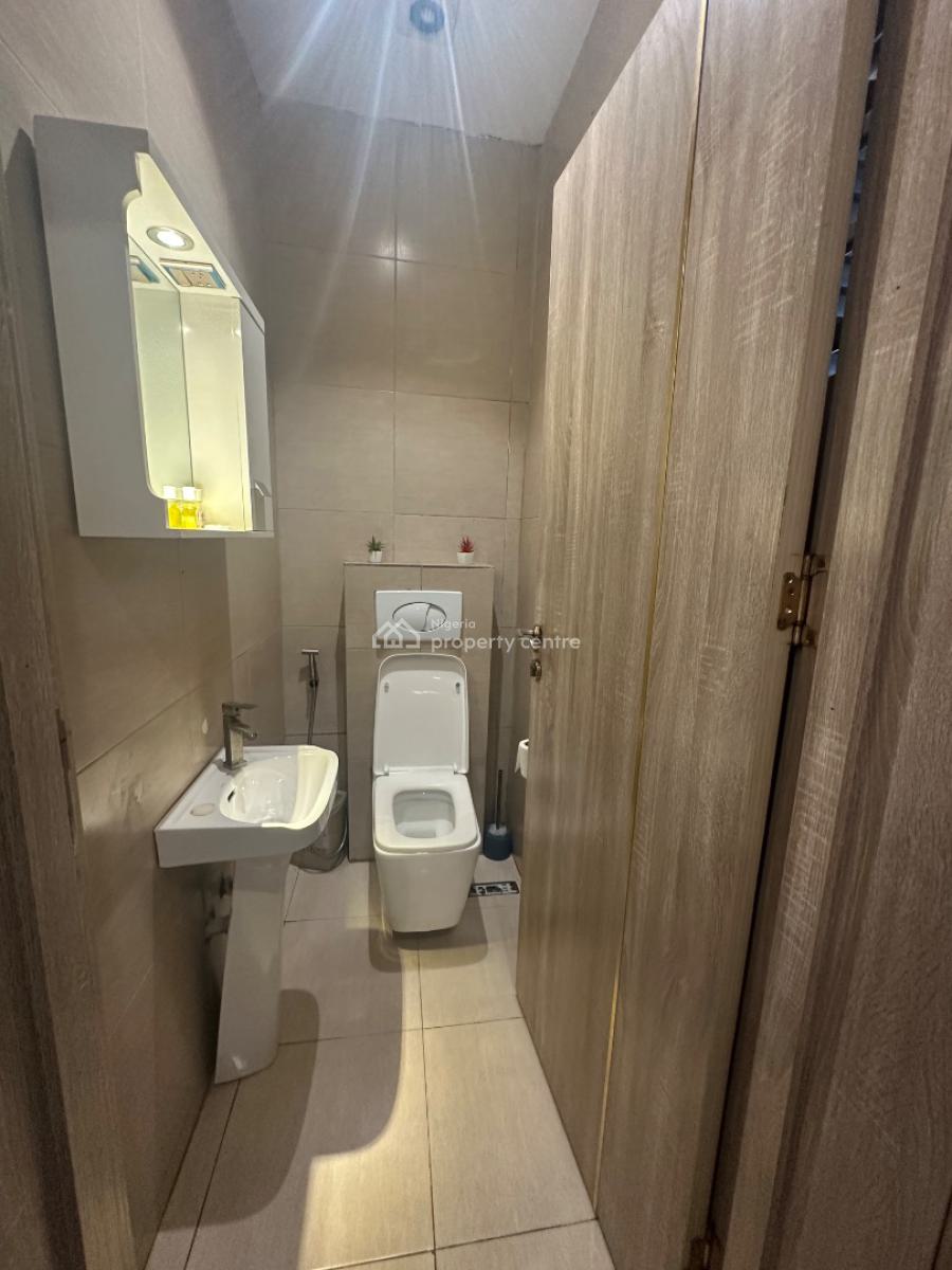 Nice 2 Bedroom  Apartment, Ikeja Gra, Ikeja, Lagos, Flat / Apartment Short Let