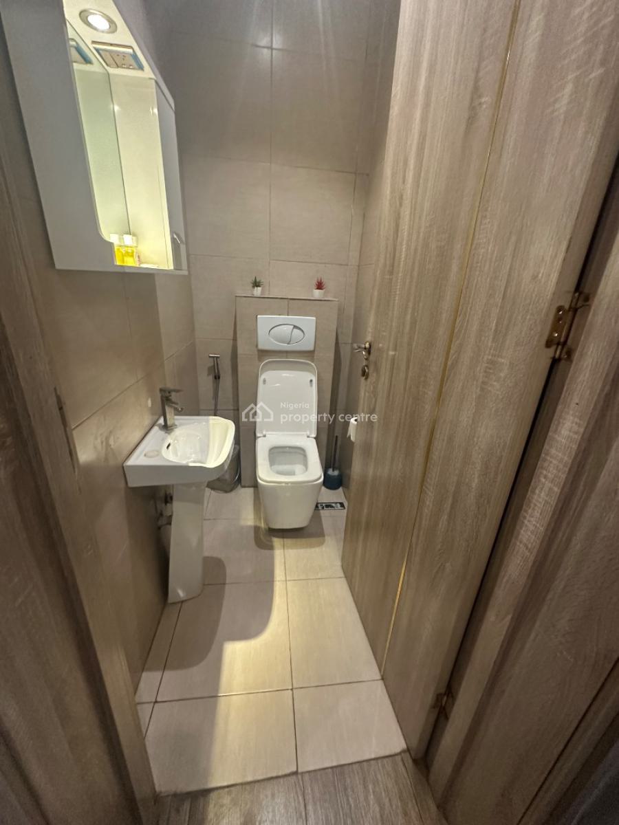 Nice 2 Bedroom  Apartment, Ikeja Gra, Ikeja, Lagos, Flat / Apartment Short Let