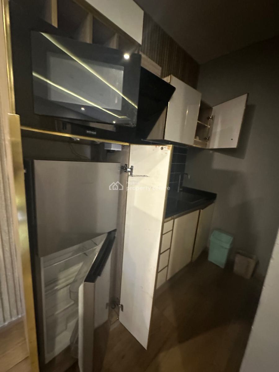 Nice 2 Bedroom  Apartment, Ikeja Gra, Ikeja, Lagos, Flat / Apartment Short Let