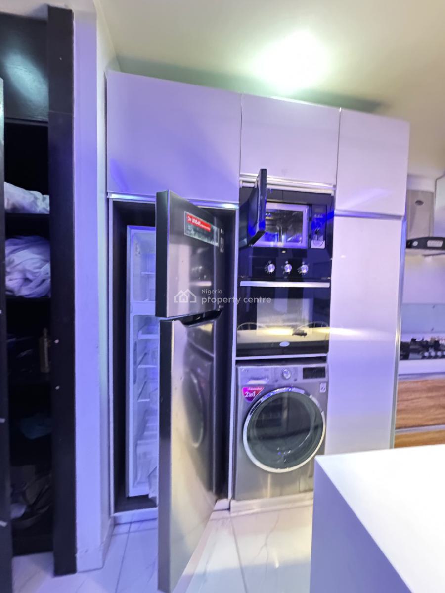 Beautiful 2bedroom Apartment, Kusenla Road, Lekki, Lagos, Block of Flats for Sale