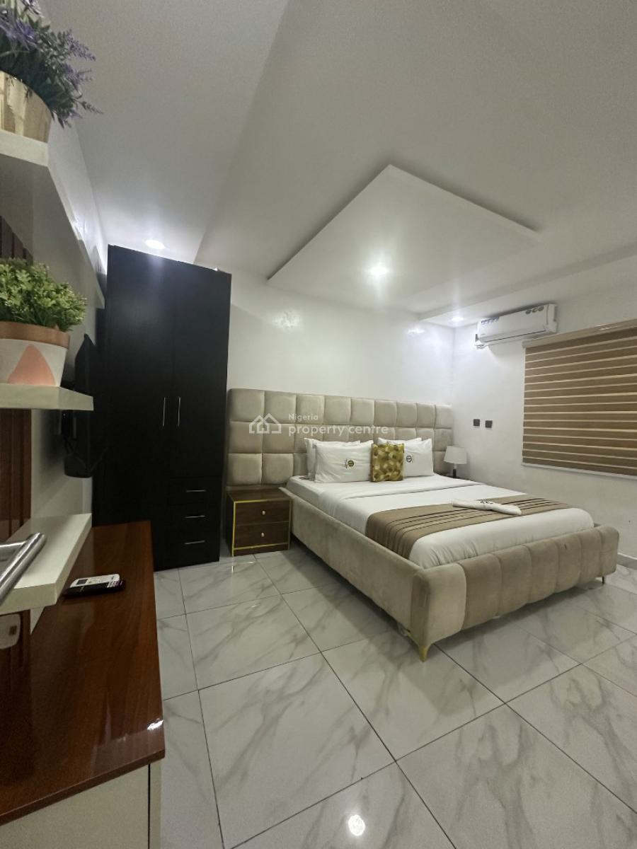 Beautiful 2 Bedroom Apartment, Ikeja Gra, Ikeja, Lagos, Flat / Apartment Short Let