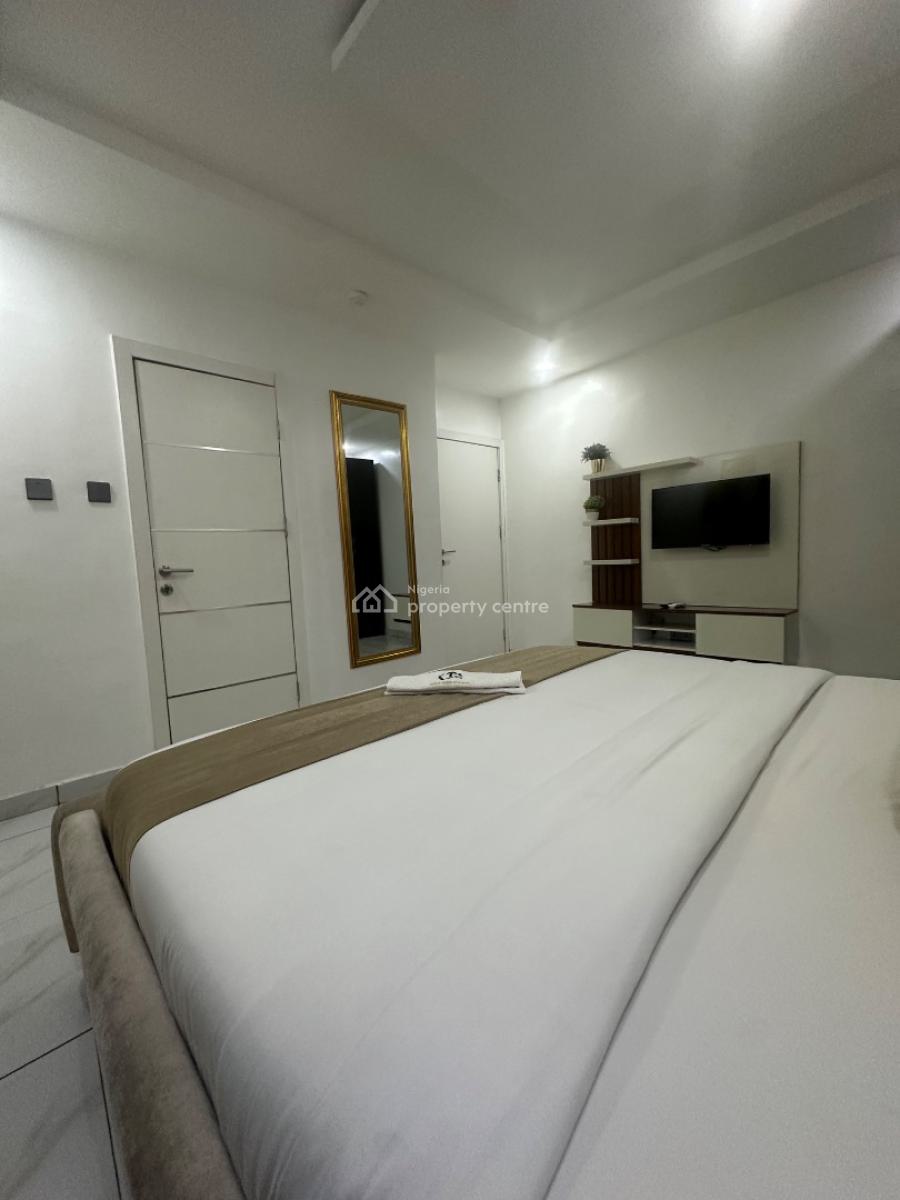 Beautiful 2 Bedroom Apartment, Ikeja Gra, Ikeja, Lagos, Flat / Apartment Short Let