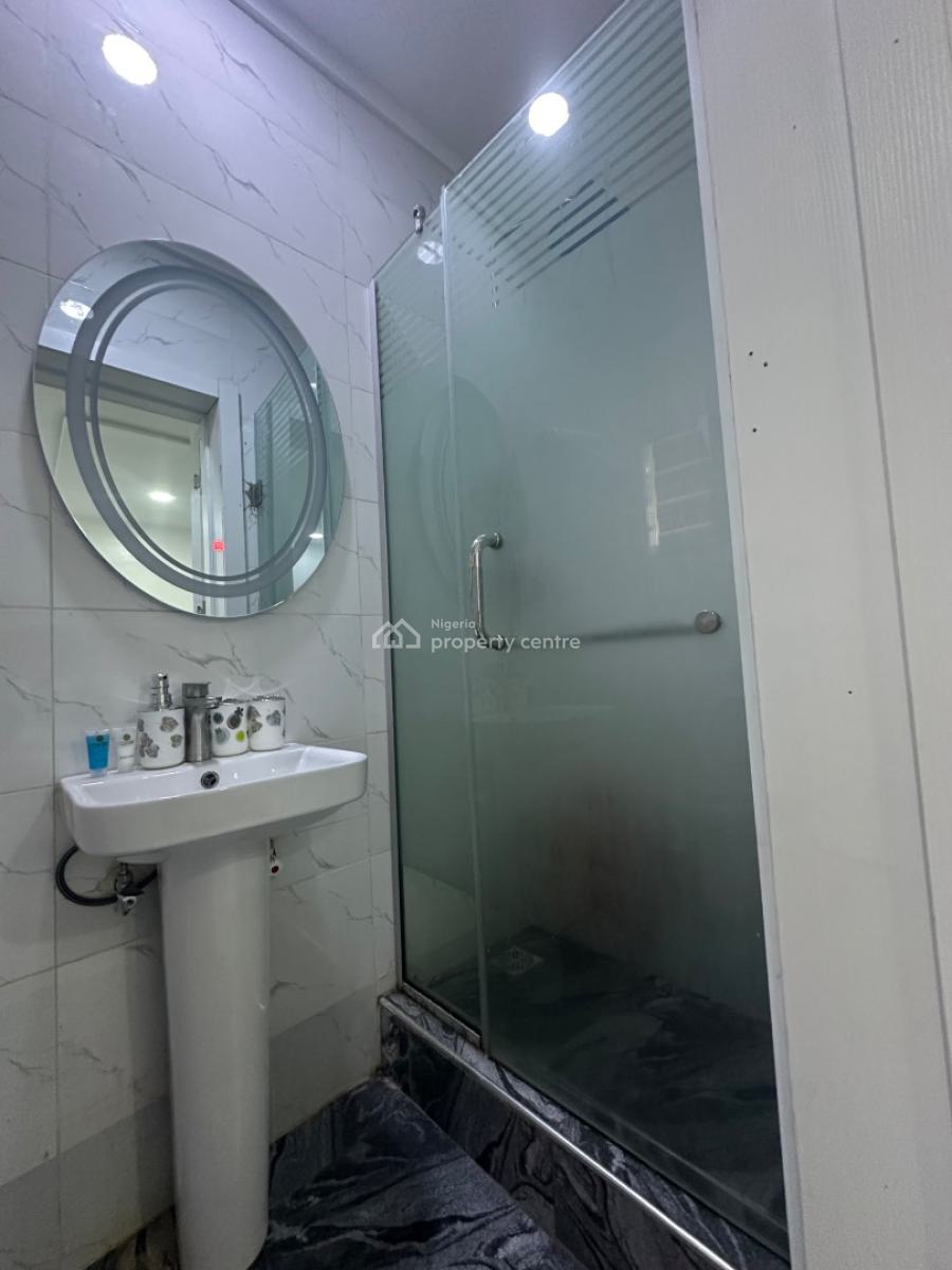 Beautiful 2 Bedroom Apartment, Ikeja Gra, Ikeja, Lagos, Flat / Apartment Short Let