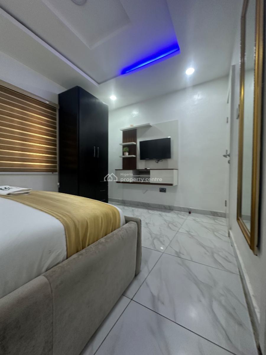 Beautiful 2 Bedroom Apartment, Ikeja Gra, Ikeja, Lagos, Flat / Apartment Short Let