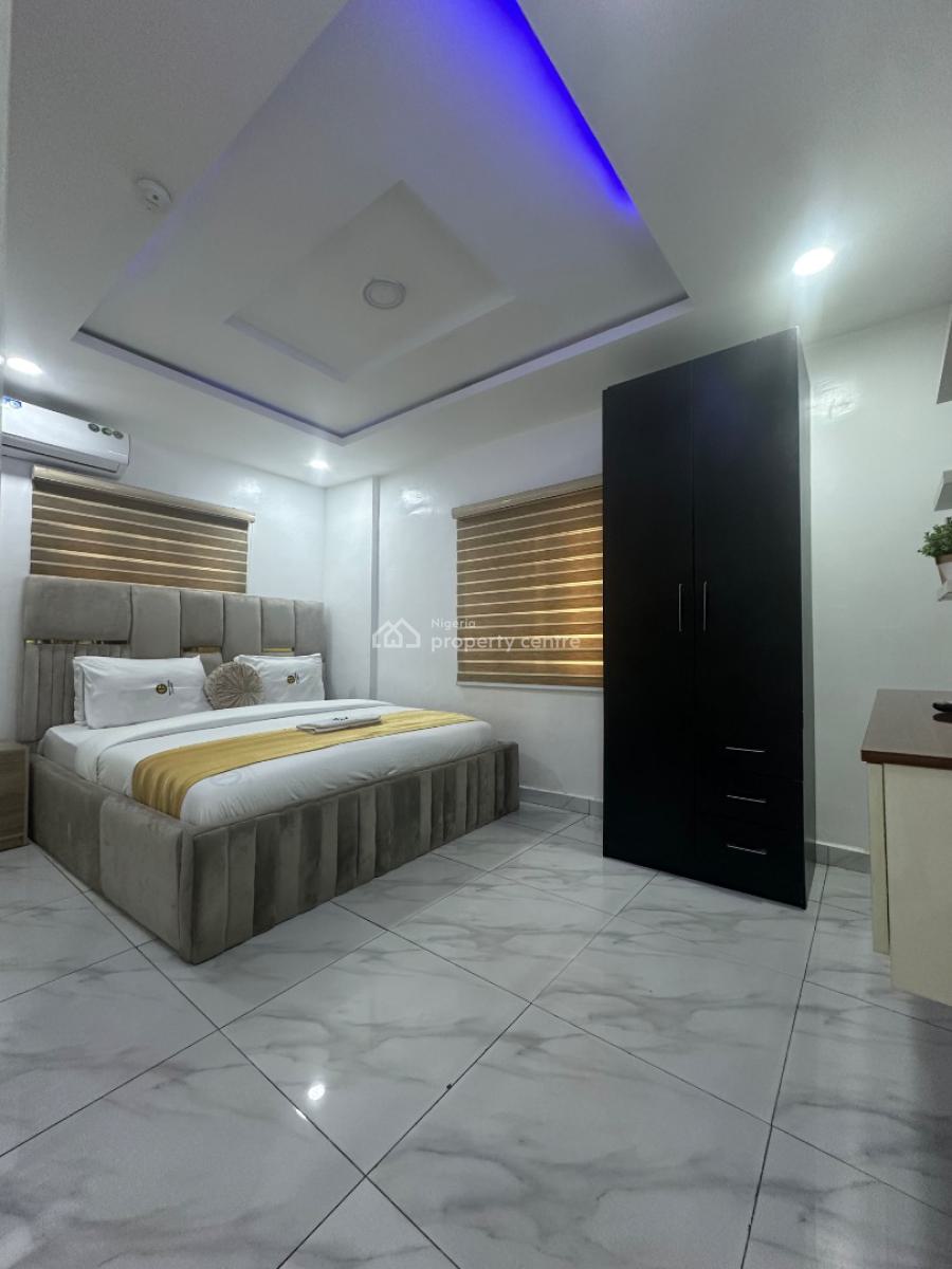 Beautiful 2 Bedroom Apartment, Ikeja Gra, Ikeja, Lagos, Flat / Apartment Short Let