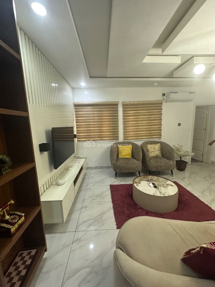 Beautiful 2 Bedroom Apartment, Ikeja Gra, Ikeja, Lagos, Flat / Apartment Short Let