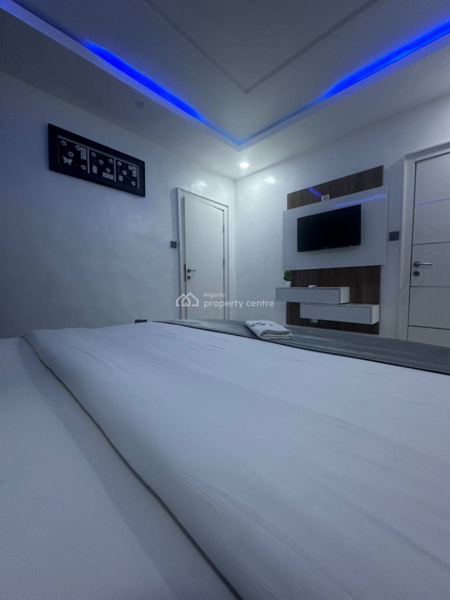 Beautiful and Cozy 2 Bedroom Apartment, Ikeja Gra, Ikeja, Lagos, Flat / Apartment Short Let