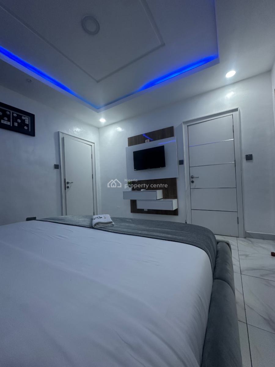 Beautiful and Cozy 2 Bedroom Apartment, Ikeja Gra, Ikeja, Lagos, Flat / Apartment Short Let
