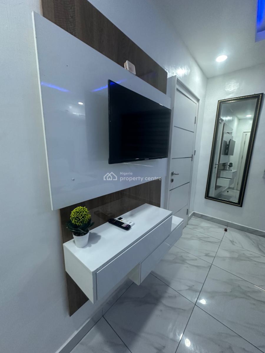 Beautiful and Cozy 2 Bedroom Apartment, Ikeja Gra, Ikeja, Lagos, Flat / Apartment Short Let