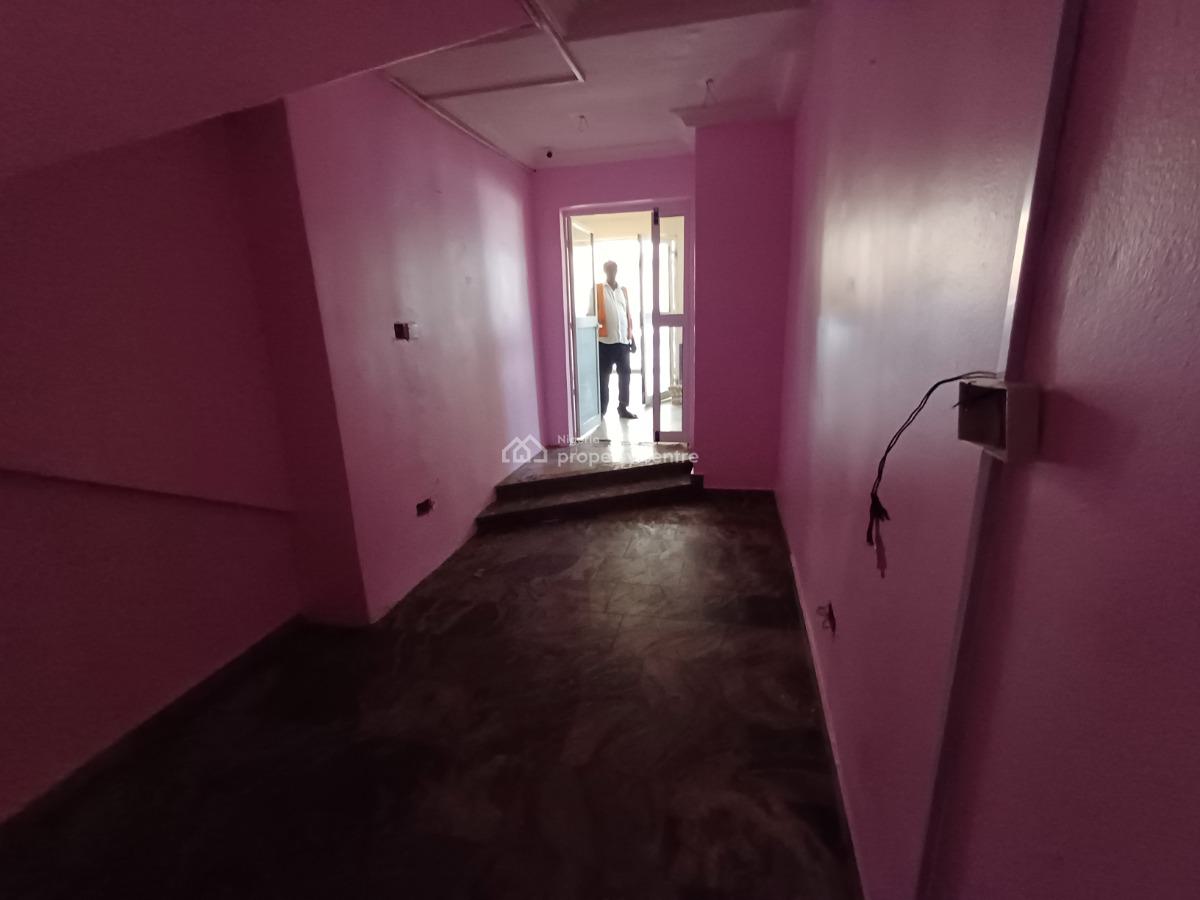 20sqm Office Space on The Ground Floor, Wuse 2, Abuja, Office Space for Rent
