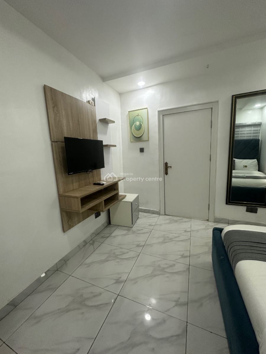 1 Bedroom Apartment, Ikeja Gra, Ikeja, Lagos, Flat / Apartment Short Let