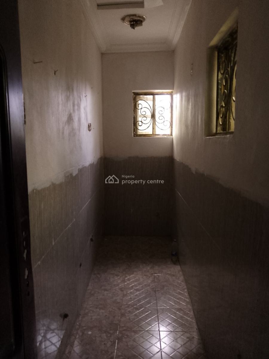 a Brand New Self Contain, Ilaje Mobile Road, Ajah, Lagos, Self Contain (single Rooms) for Rent