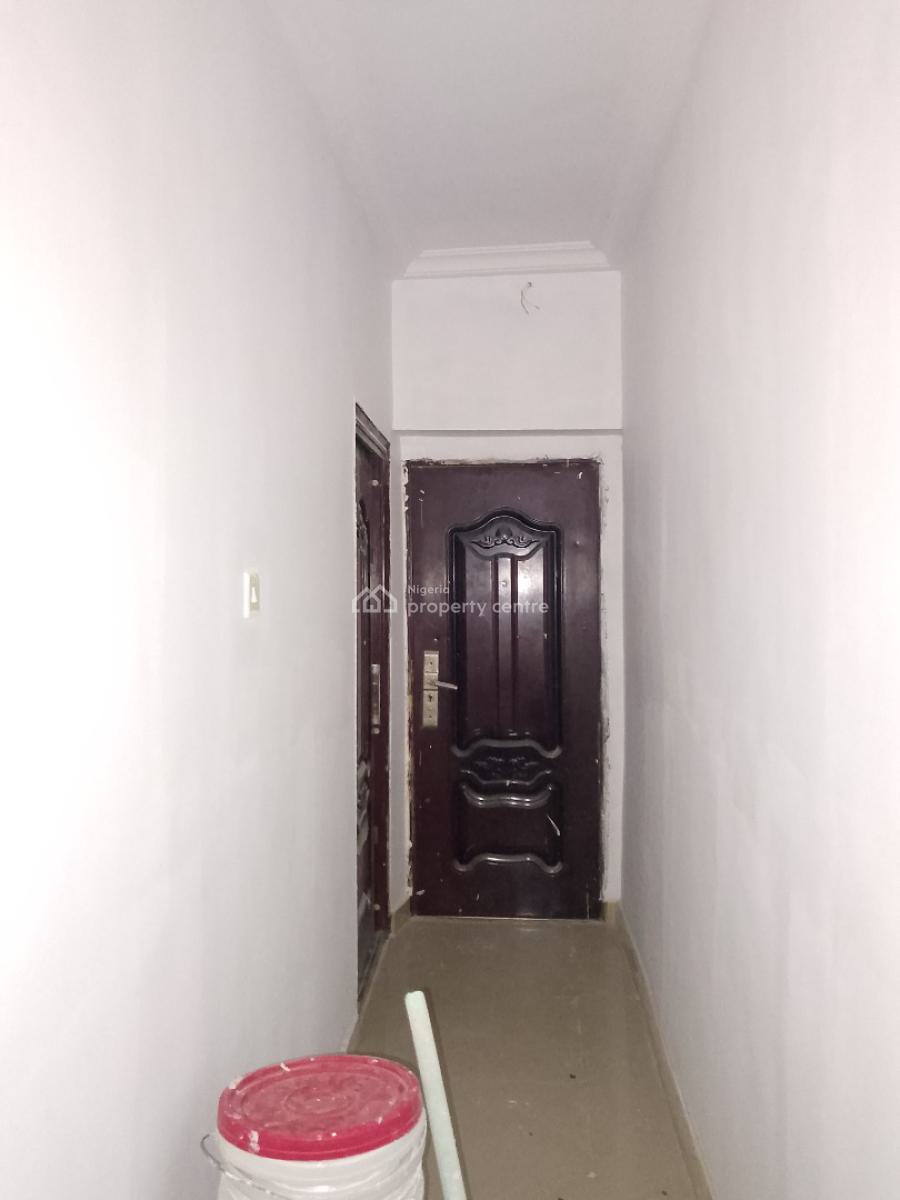a Brand New Self Contain, Ilaje Mobile Road, Ajah, Lagos, Self Contain (single Rooms) for Rent