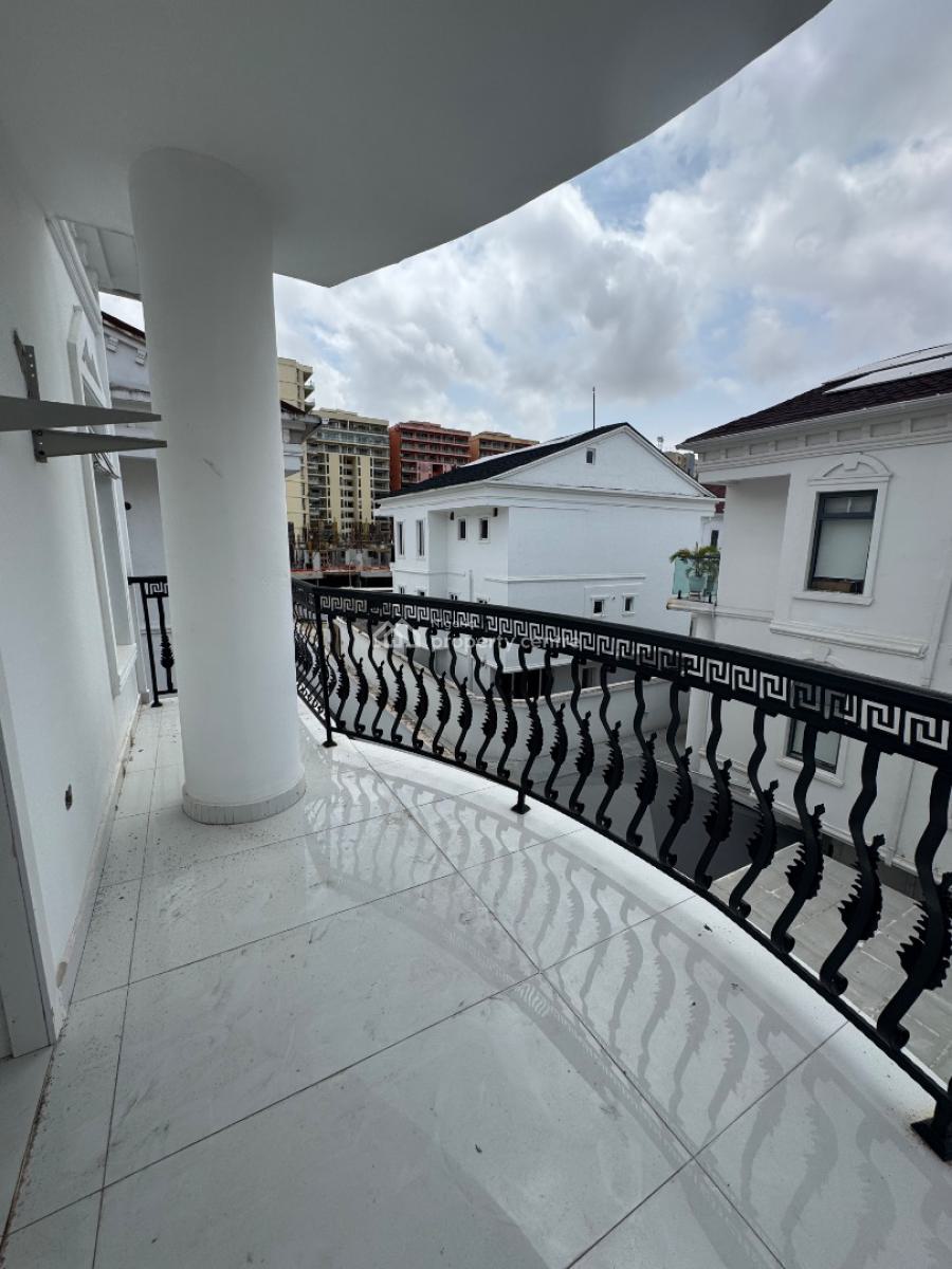 Spacious 4 Bedroom Detached House with Pool, Banana Island, Ikoyi, Lagos, Detached Duplex for Sale