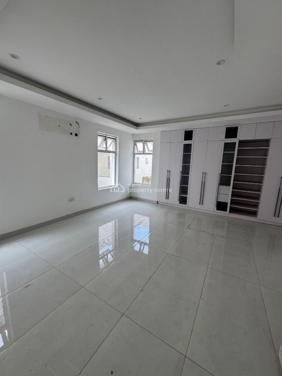 Spacious 4 Bedroom Detached House with Pool, Banana Island, Ikoyi, Lagos, Detached Duplex for Sale