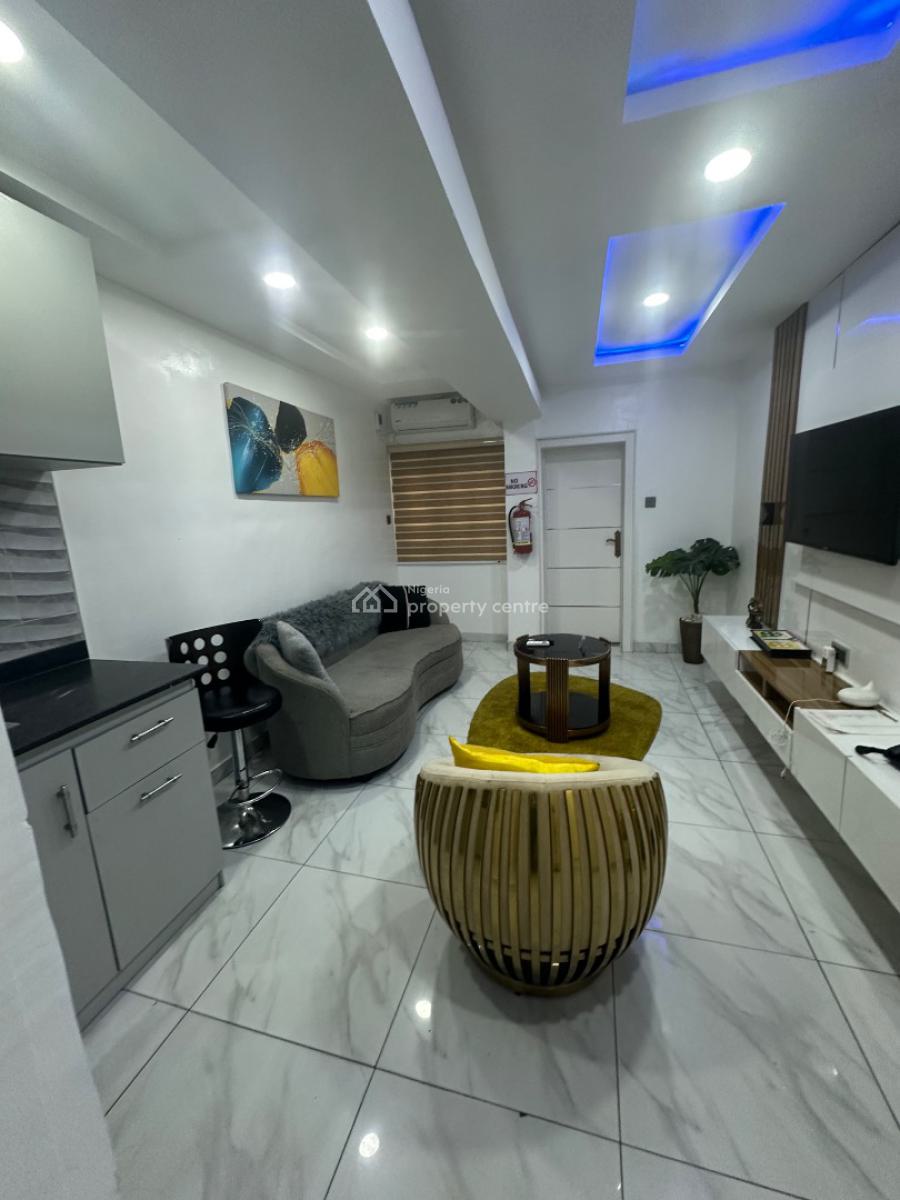 Cozy 1 Bedroom Apartment, Ikeja Gra, Ikeja, Lagos, Mini Flat (room and Parlour) Short Let