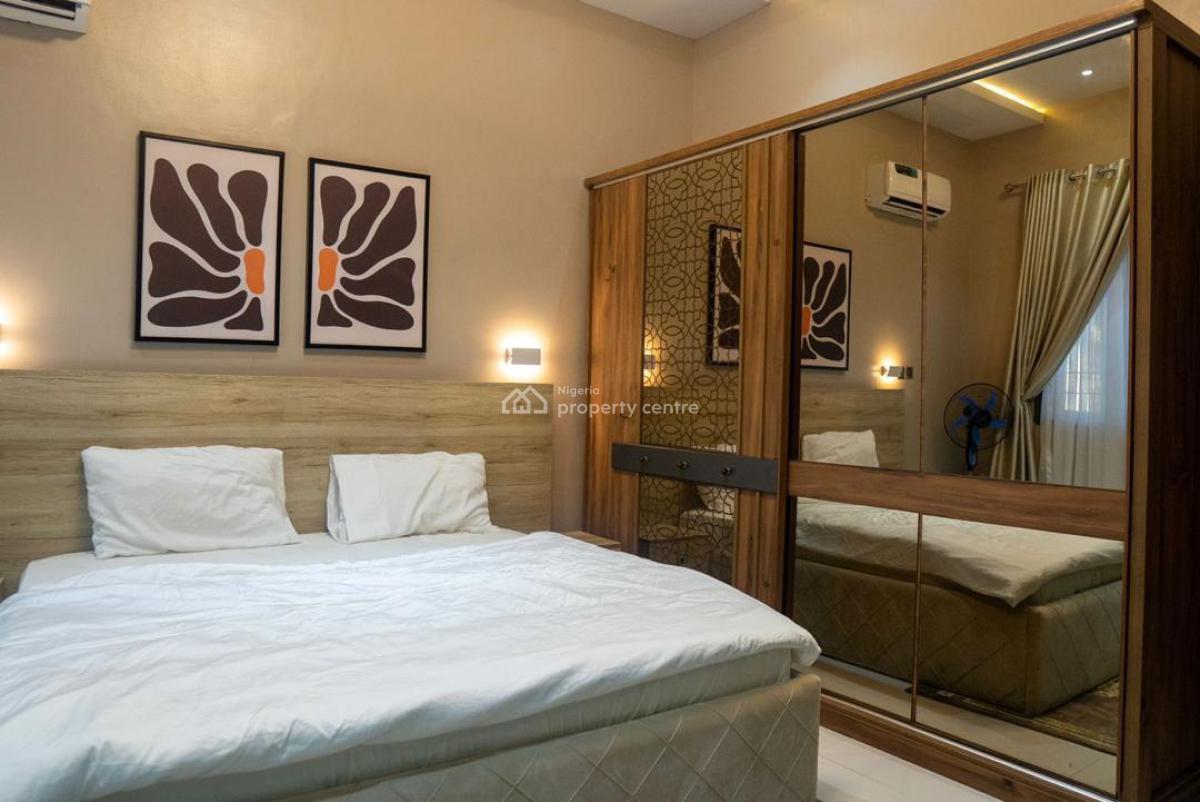 Luxury 3bedrooms Fully Furnished Apartments with Inverter, Lekki Phase 1, Lekki, Lagos, Flat / Apartment for Rent