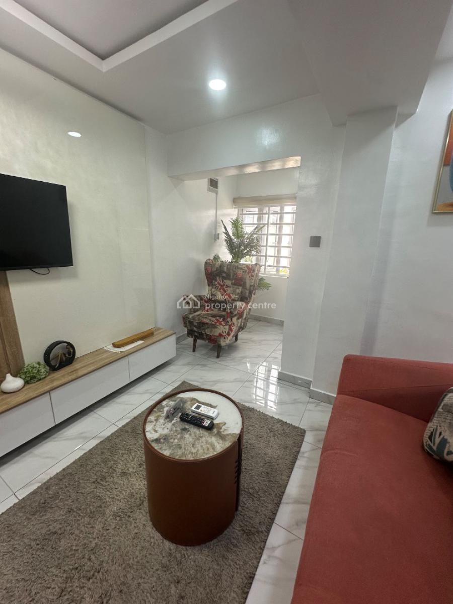 1 Bedroom Apartment, Ikeja Gra, Ikeja, Lagos, Mini Flat (room and Parlour) Short Let