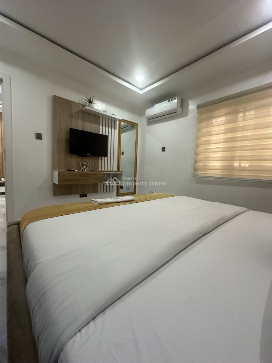 1 Bedroom Apartment, Ikeja Gra, Ikeja, Lagos, Mini Flat (room and Parlour) Short Let