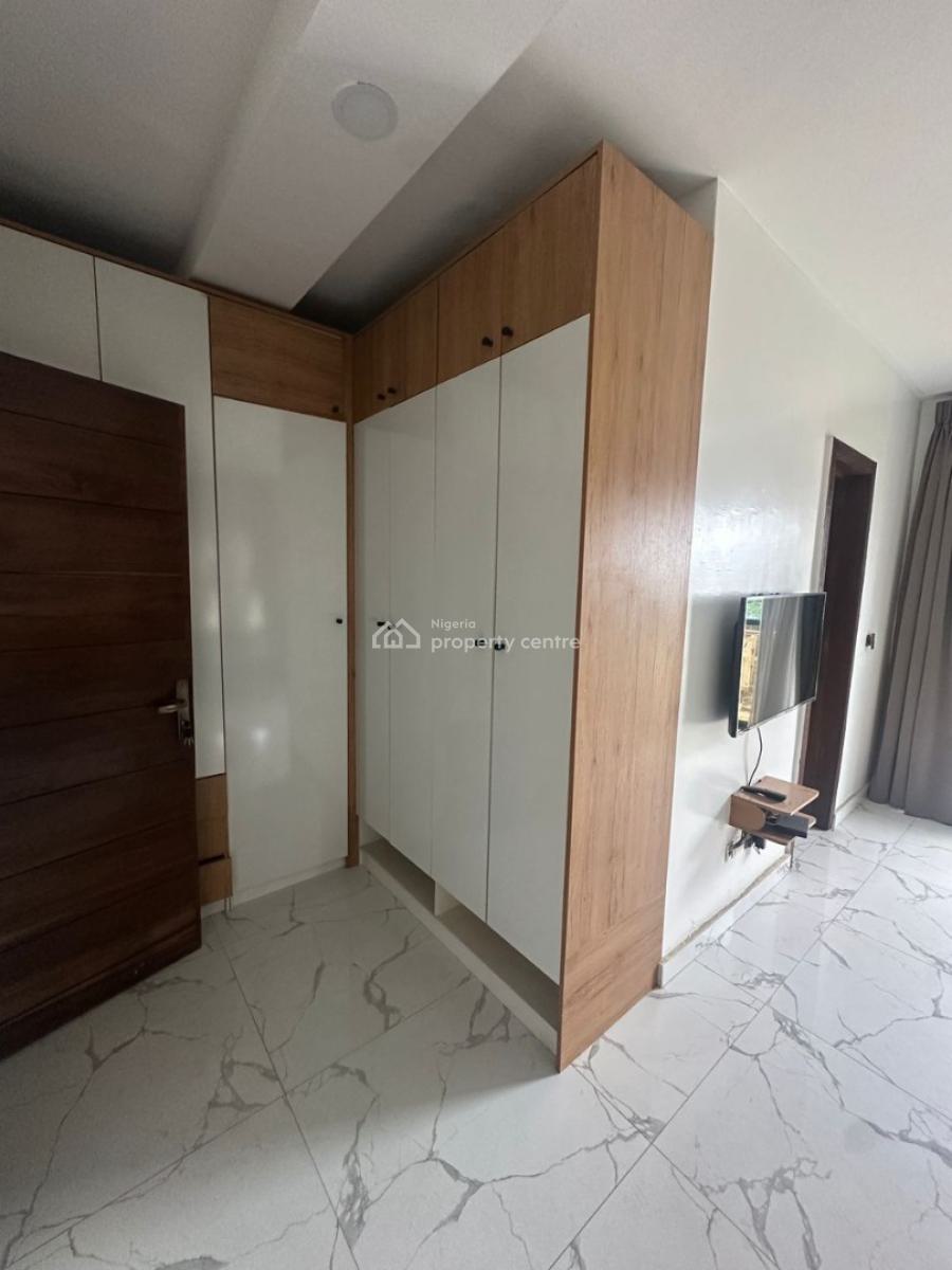 Well Maintained 3 Bedroom Unfurnished Apartment with a Bq, Ikoyi, Lagos, Flat / Apartment for Rent