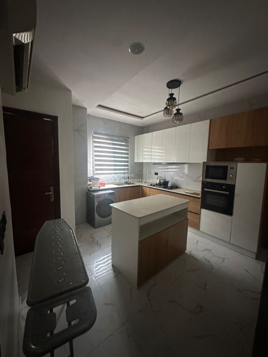 Well Maintained 3 Bedroom Unfurnished Apartment with a Bq, Ikoyi, Lagos, Flat / Apartment for Rent