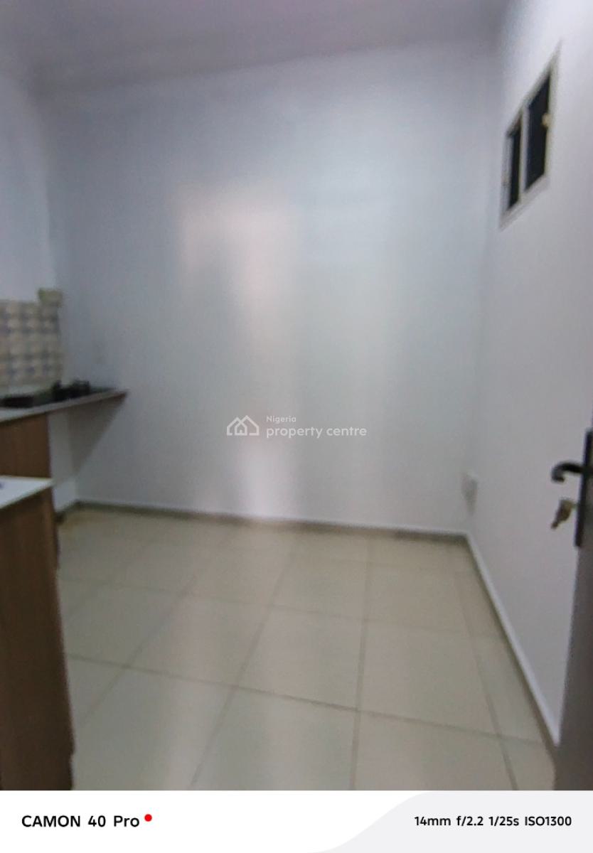 Well Finish Mini Flat Available in Oniru Estate, By Oba Palace, Oniru, Victoria Island (vi), Lagos, Mini Flat (room and Parlour) for Rent