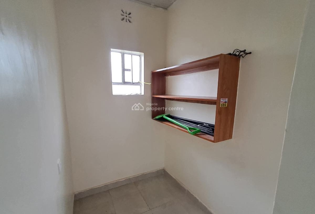 3 Bedroom Apartments with Bq, Bode Thomas, Surulere, Lagos, Mini Flat (room and Parlour) for Rent