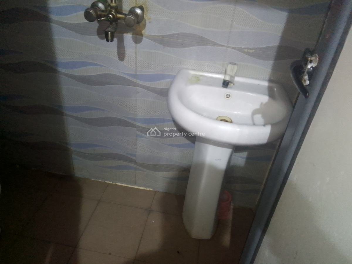 Luxury 1 Bedroom Flat with Excellent Features, Ogombo/ Theranex Rd, Ogombo, Ajah, Lagos, Mini Flat (room and Parlour) for Rent