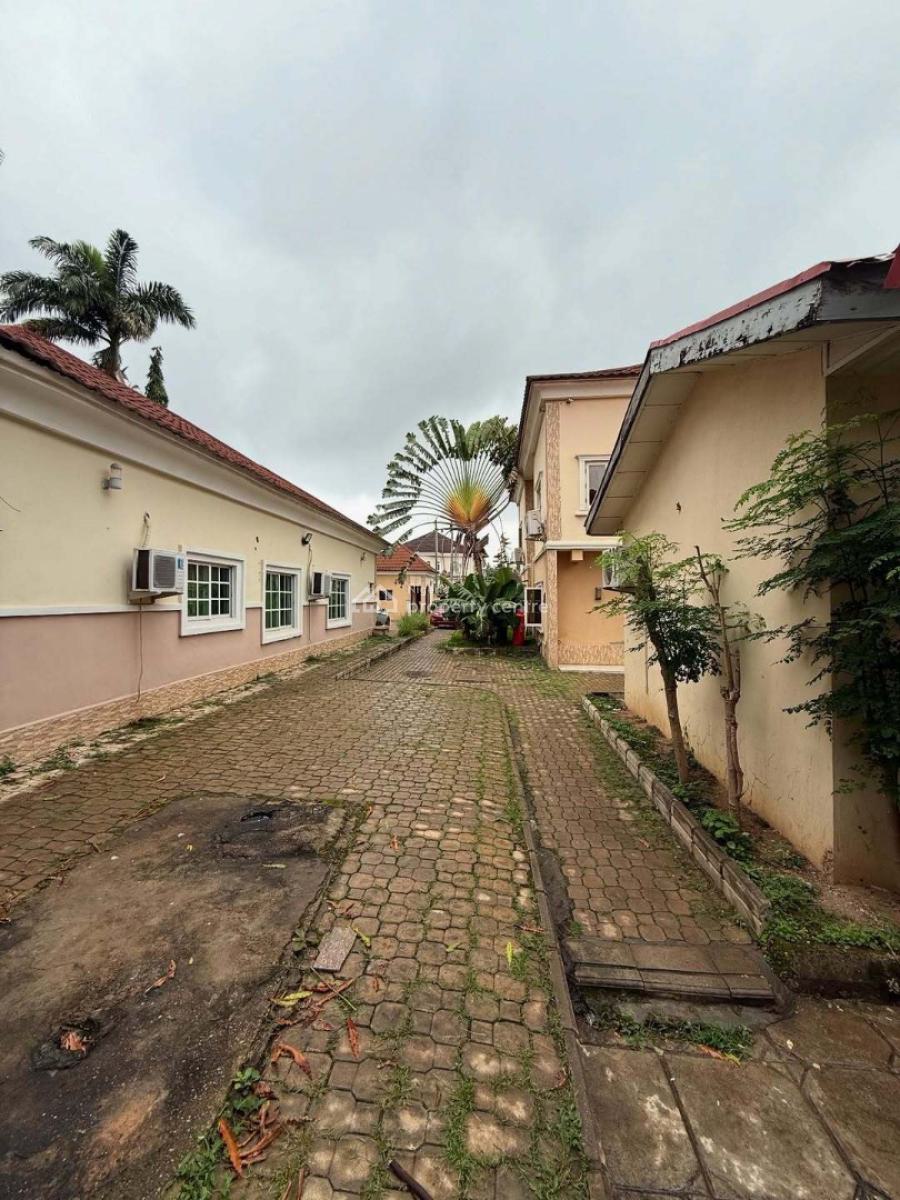 5-bedroom Fully Stand-alone Duplex, 1st Avenue, Gwarinpa, Abuja, Detached Duplex for Sale
