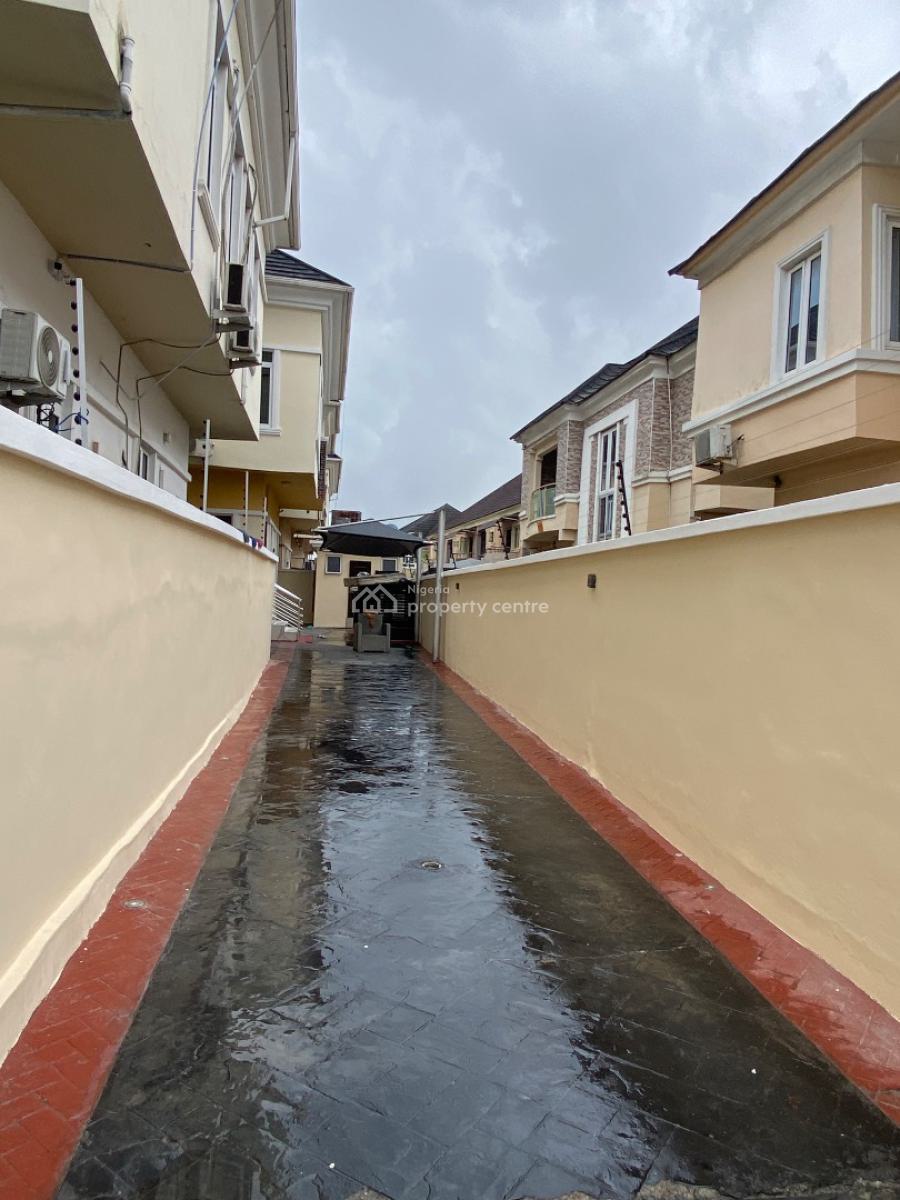 Luxury Redefined 5 Bedroom Duplex with a Bq, Chevron , in a High Security Estate ., Lekki, Lagos, Detached Duplex for Rent