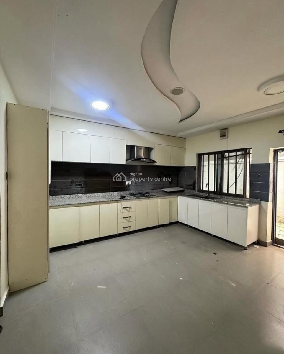 3-bedroom Self-serviced Apartment, Orchid Road, Lekki, Lagos, Flat / Apartment for Rent