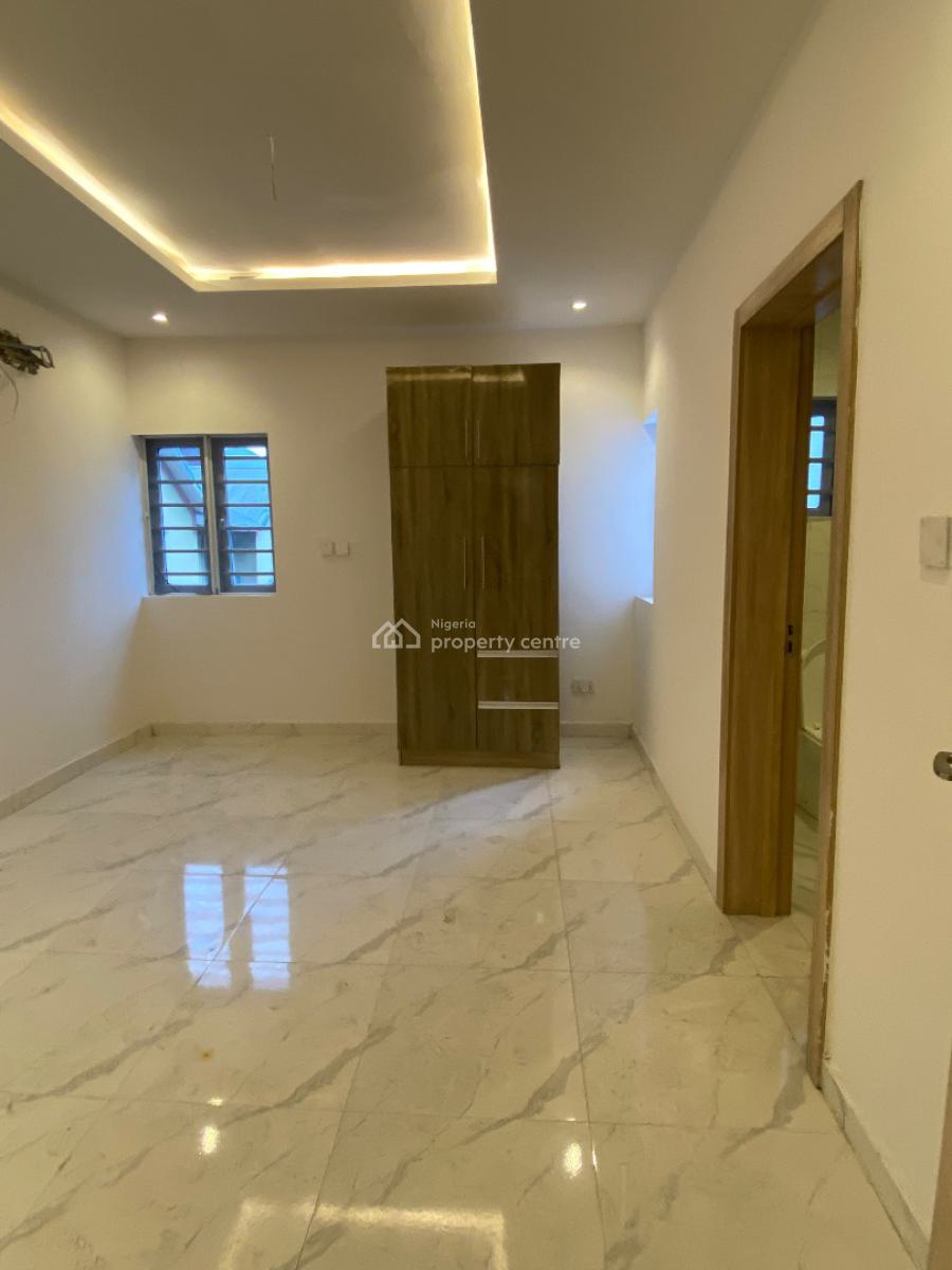 Exquisite Luxury Newly Built Serviced 3 Bedroom Flat with Bq,& Pool, Chevron , The Prime Location of Chevron, Lekki, Lagos, Flat / Apartment for Sale