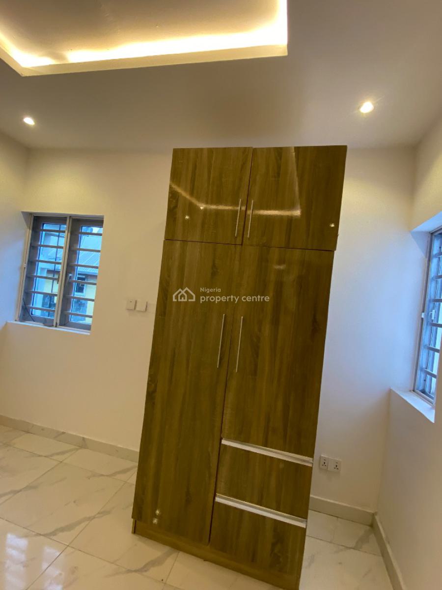 Exquisite Luxury Newly Built Serviced 3 Bedroom Flat with Bq,& Pool, Chevron , The Prime Location of Chevron, Lekki, Lagos, Flat / Apartment for Sale