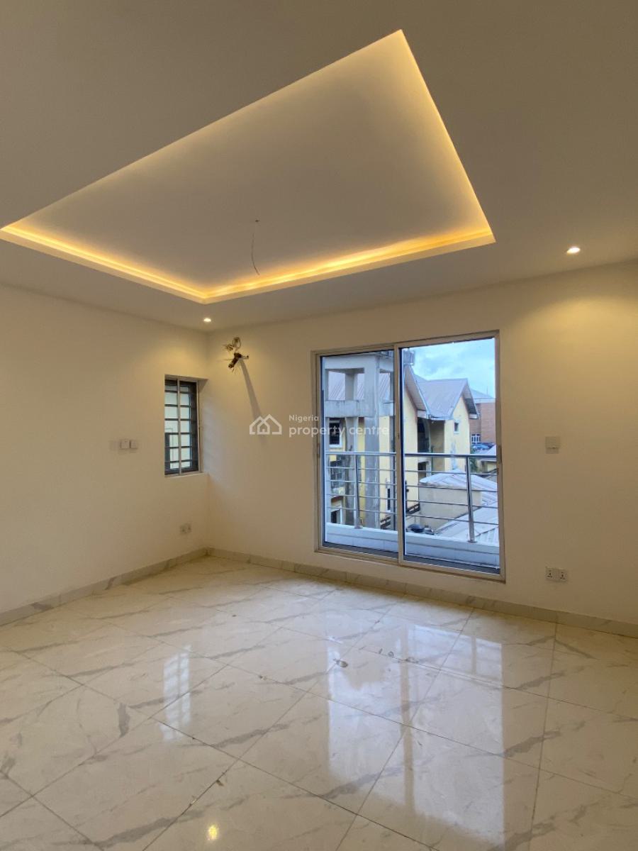 Exquisite Luxury Newly Built Serviced 3 Bedroom Flat with Bq,& Pool, Chevron , The Prime Location of Chevron, Lekki, Lagos, Flat / Apartment for Sale