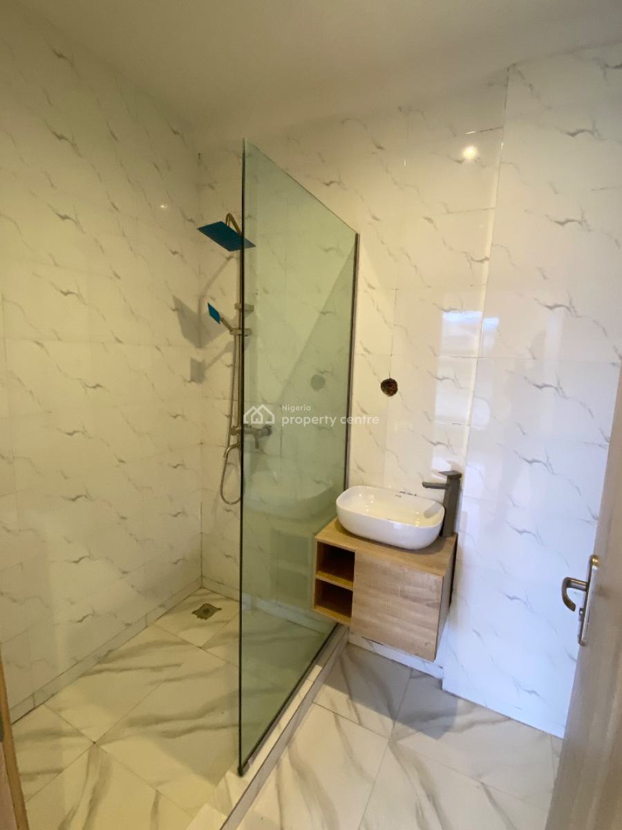 Exquisite Luxury Newly Built Serviced 3 Bedroom Flat with Bq,& Pool, Chevron , The Prime Location of Chevron, Lekki, Lagos, Flat / Apartment for Sale