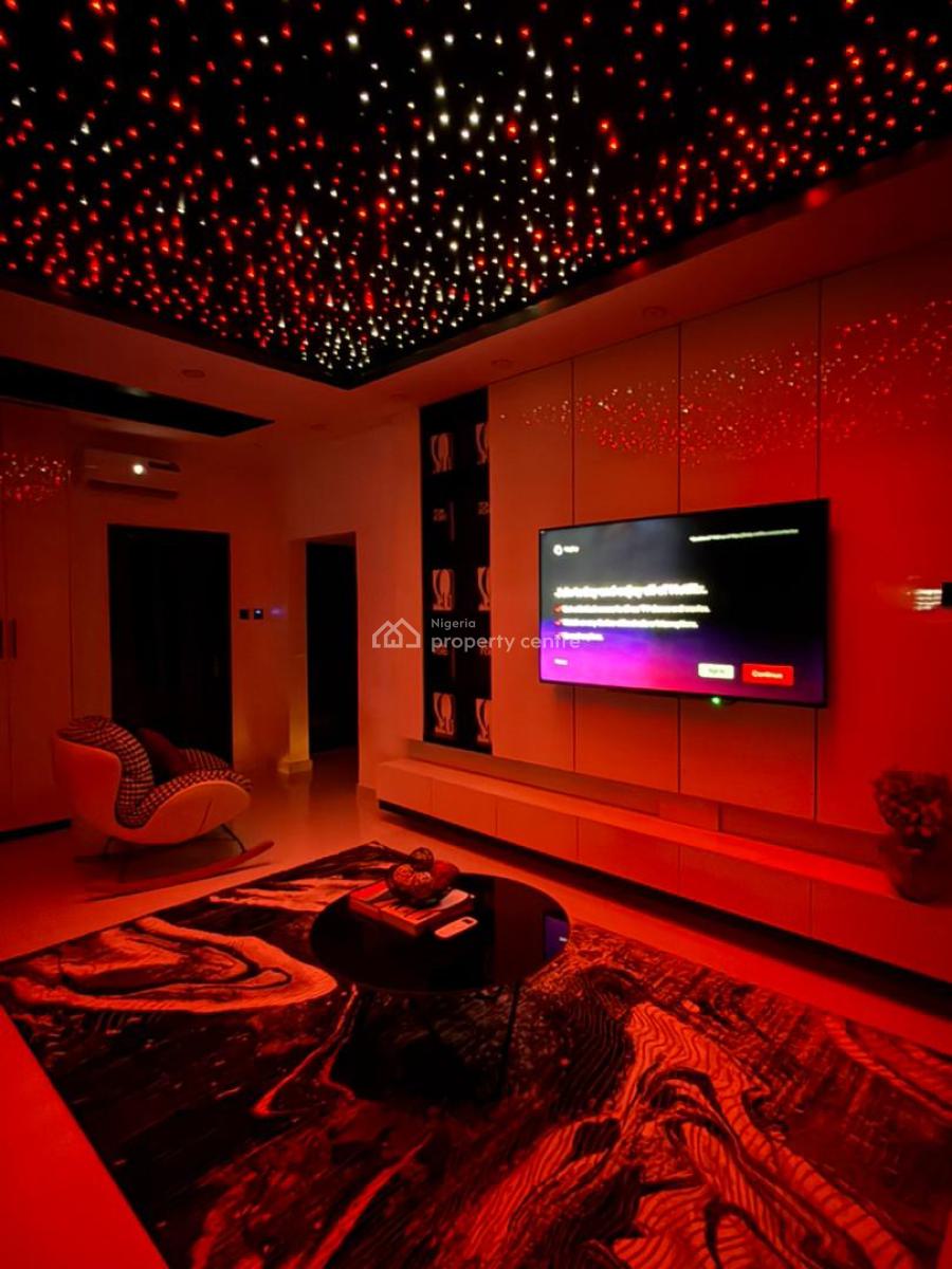 Luxuriously Built 1 Bedroom Apartment with Private Cinema, Bathtub...., Lekki, Lagos, Flat / Apartment Short Let