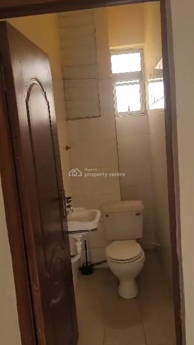Well Maintained 3 Bed Flat on The 3rd Floor, Chois Estate, Abijo Gra, Abijo, Lagos, Abijo, Lekki, Lagos, Flat / Apartment for Rent