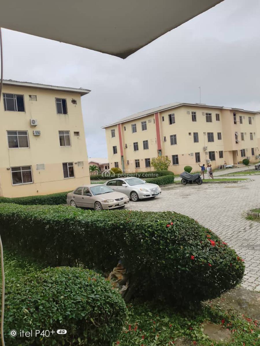 Well Maintained 3 Bed Flat on The 3rd Floor, Chois Estate, Abijo Gra, Abijo, Lagos, Abijo, Lekki, Lagos, Flat / Apartment for Rent