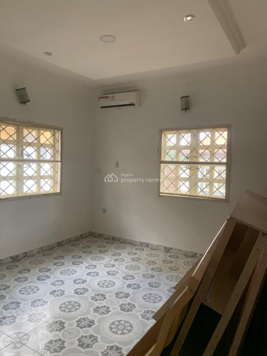 Spacious 2 Bedroom Apartment in a Nice Neighborhood, Igbo Efon, Lekki, Lagos, Flat / Apartment for Rent