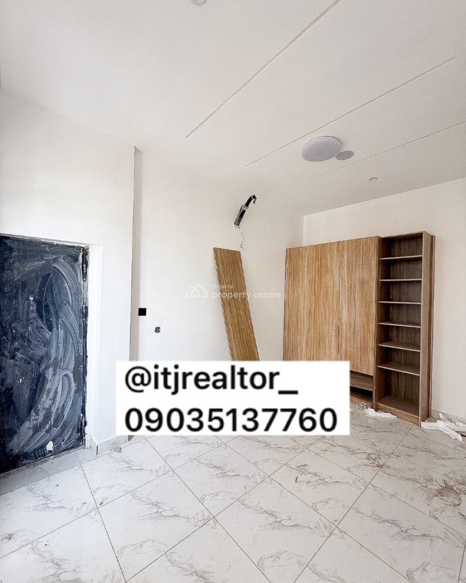 Lovely 2 Bedroom Apartment with Gym, Ologolo, Lekki, Lagos, Block of Flats for Sale