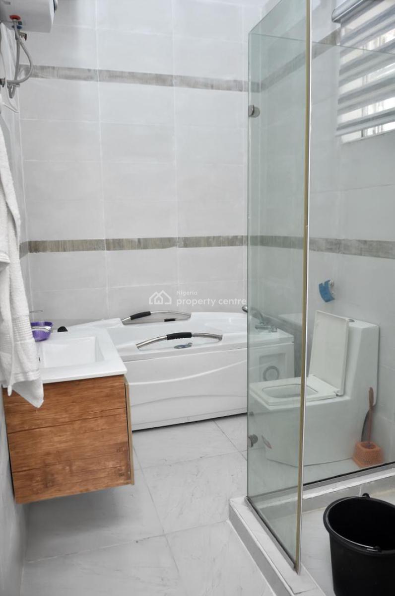 Aesthetically Pleasing 3 Bedroom Apartment with Top Notch Amenities, Orchid, Lekki, Lagos, Flat / Apartment Short Let
