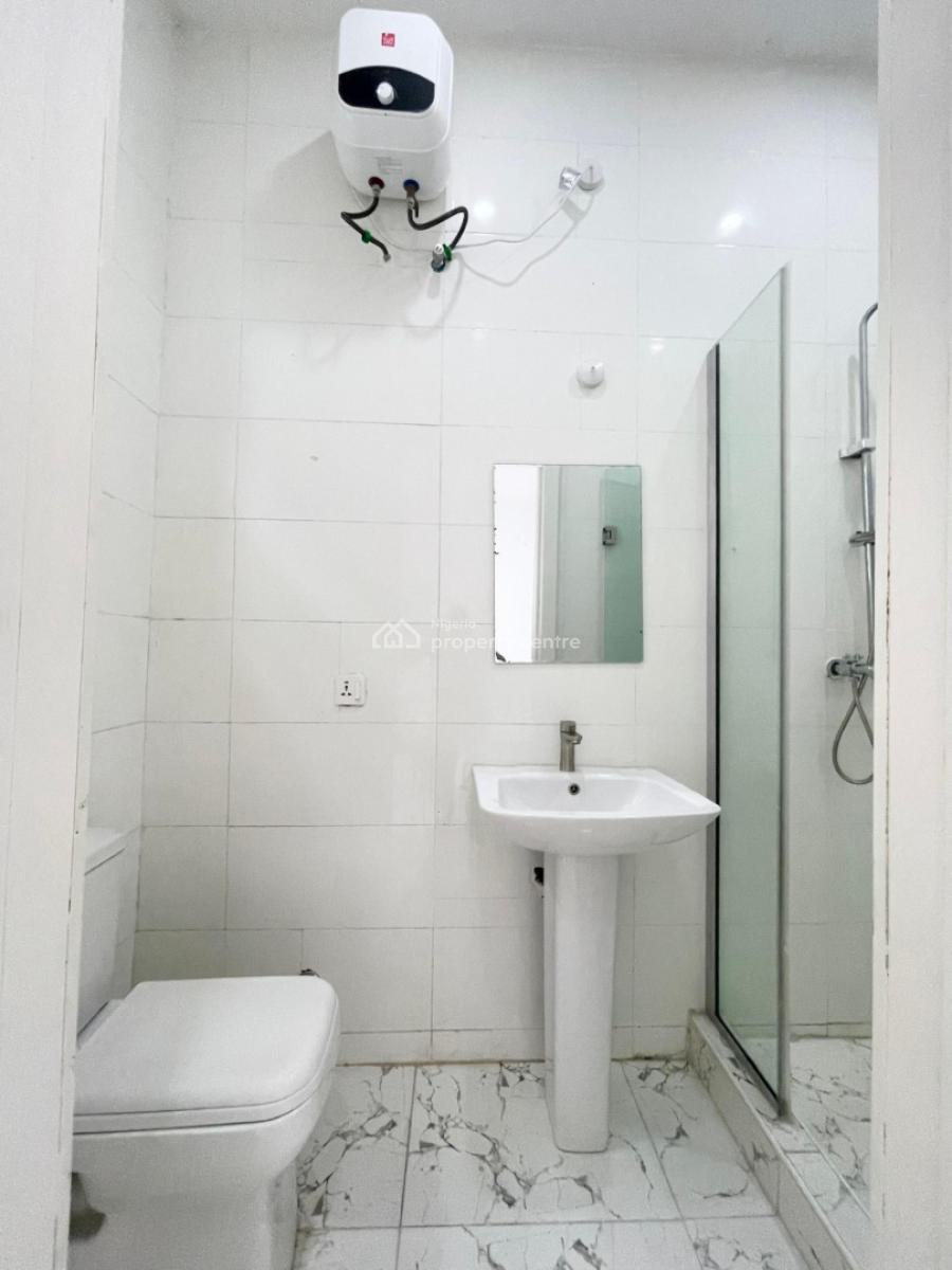 Distressed 3 Bedroom Terraced  Duplex, Orchid, Lekki, Lagos, Terraced Duplex for Sale