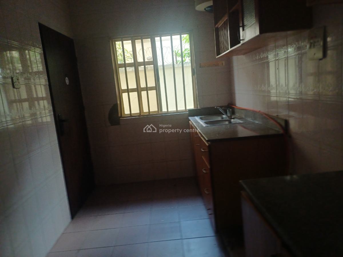 Clean 2 Bedroom Apartment, Off  Fola Osibor, Lekki Phase 1, Lekki, Lagos, Flat / Apartment for Rent